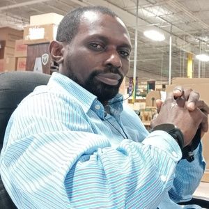 Meet your Posher, Amos